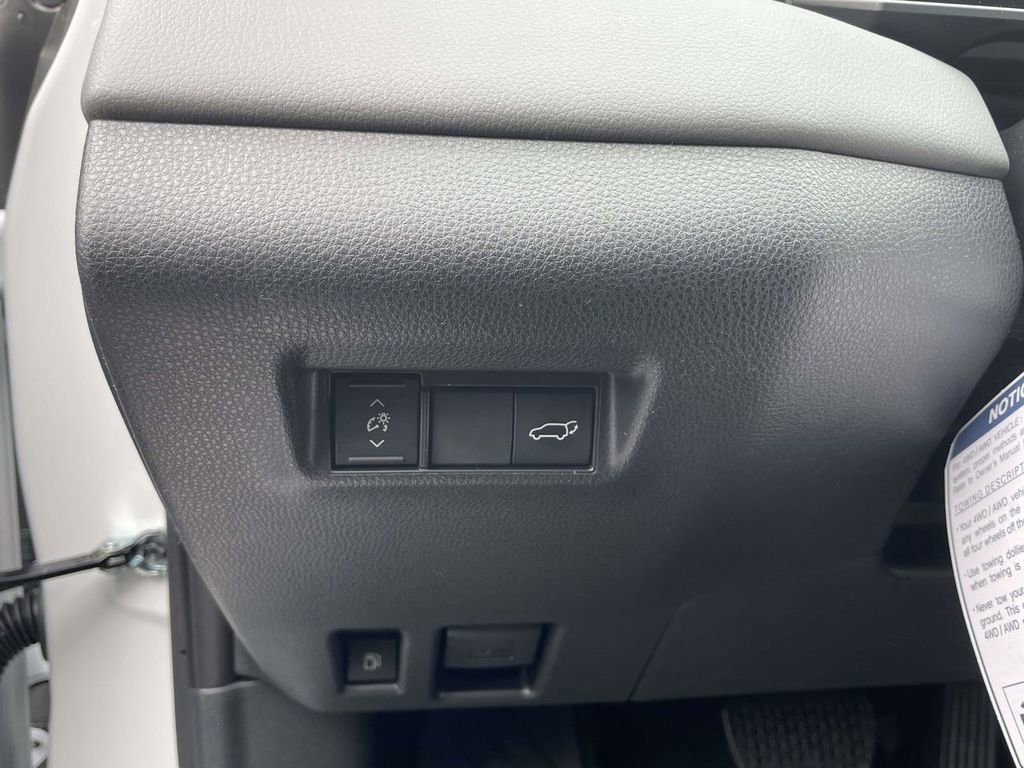 New 2026 Toyota RAV4 SE AWD/4WD image 30
