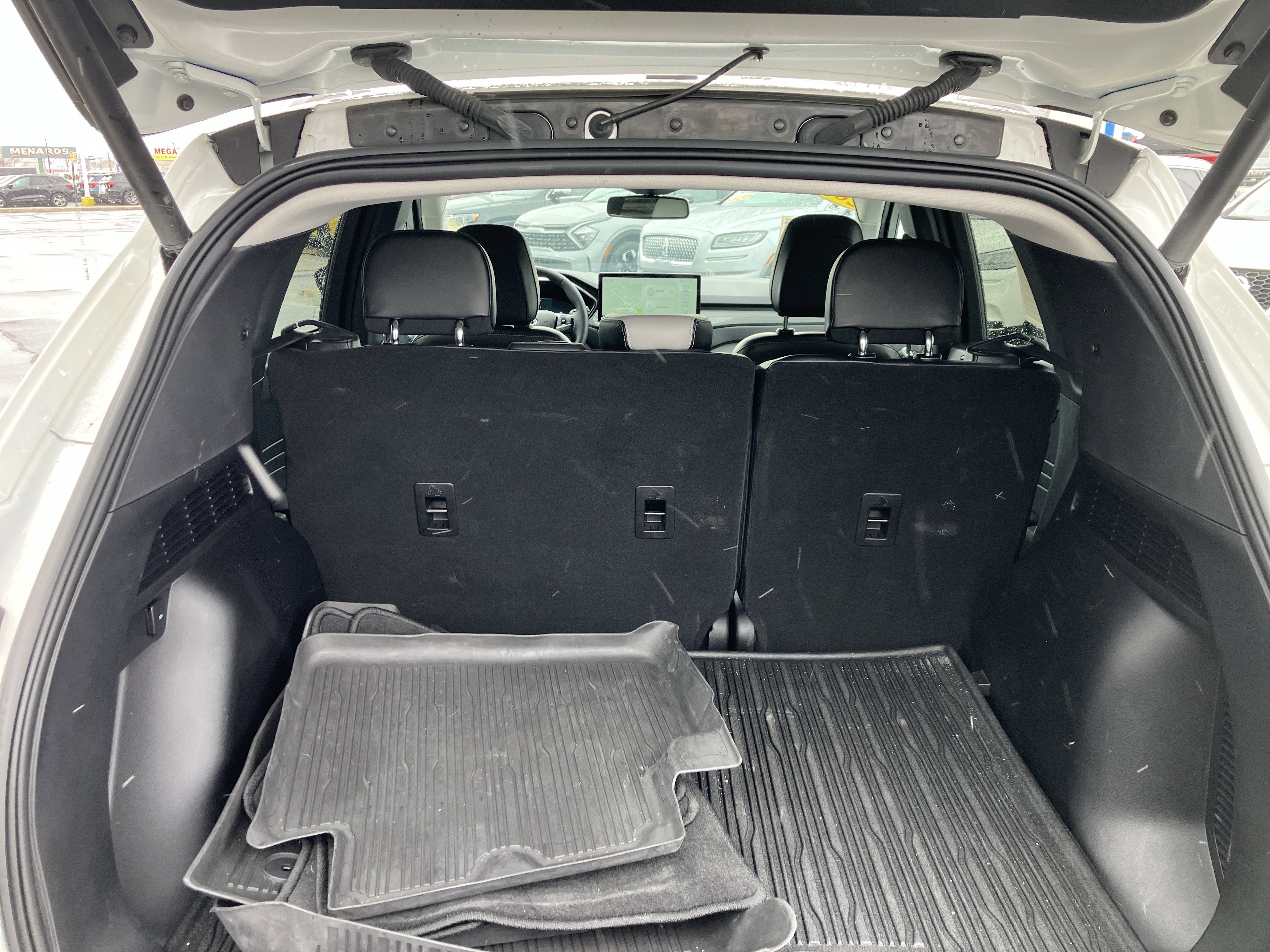 Used 2023 Ford Escape Platinum image 13