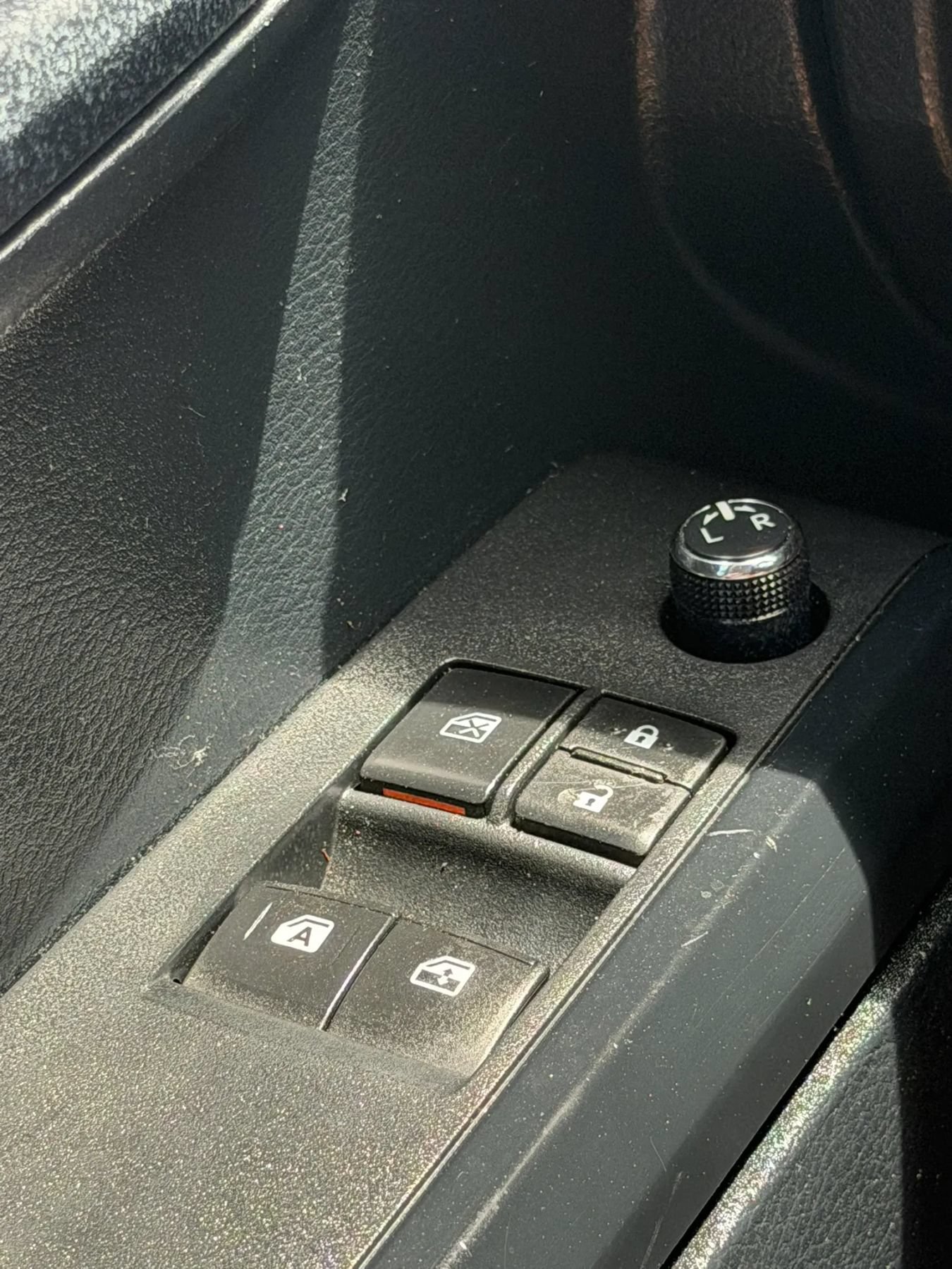 Used 2016 Toyota Tacoma SR RWD image 28