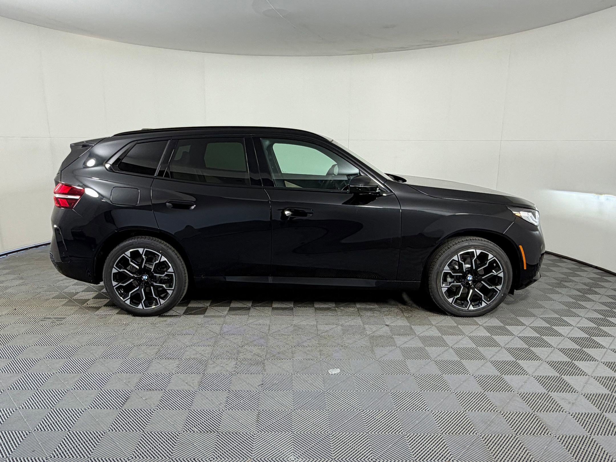 Used 2026 BMW X3 xDrive30i w/ M Sport Package AWD/4WD image 8
