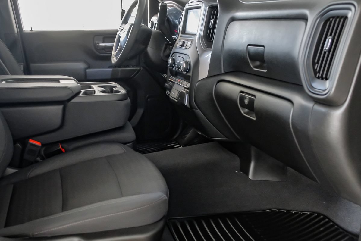 Used 2024 Chevrolet Silverado 2500 Custom w/ Custom Value Package AWD/4WD image 13