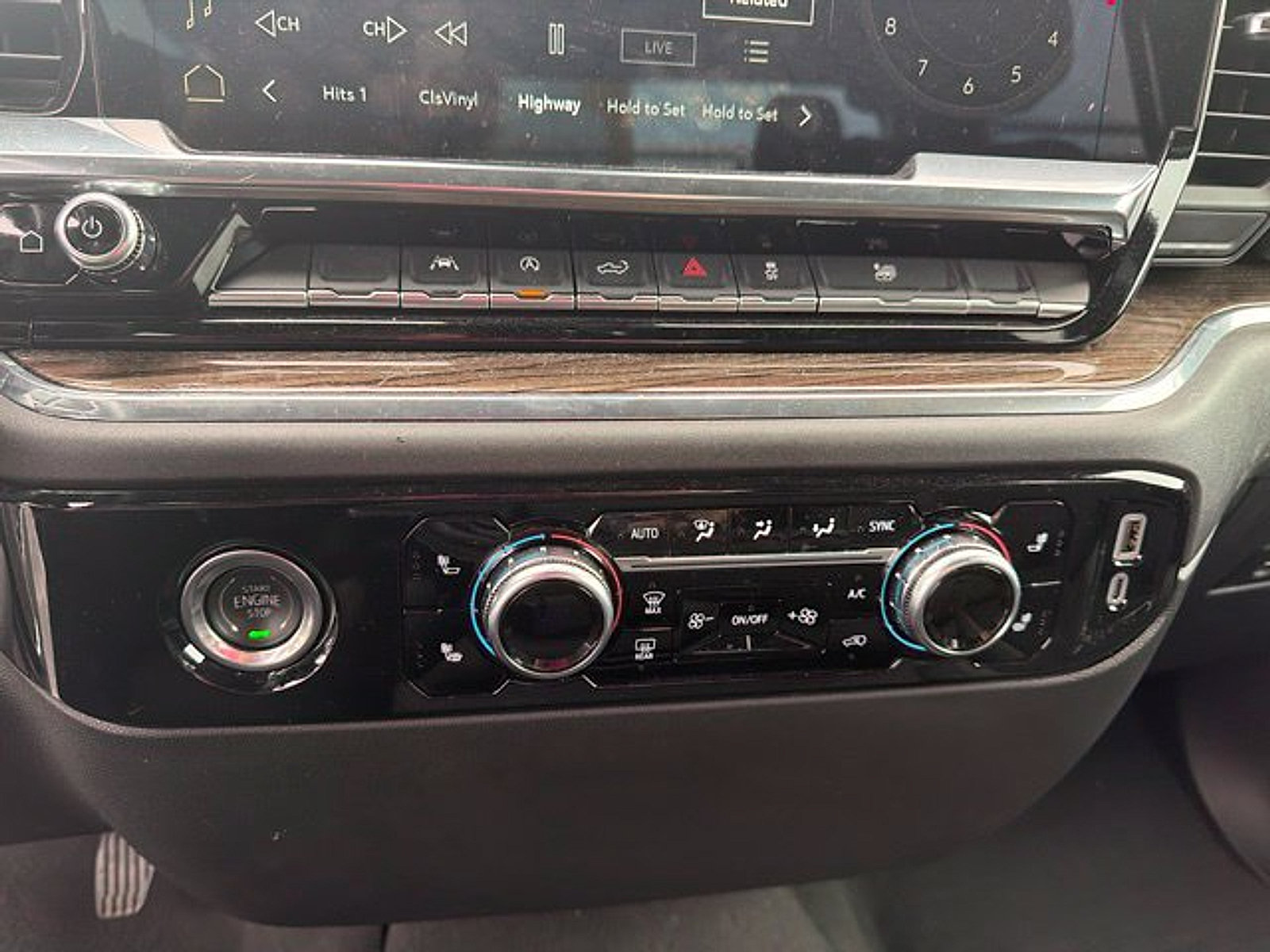 Certified 2024 GMC Sierra 1500 Elevation AWD/4WD image 25
