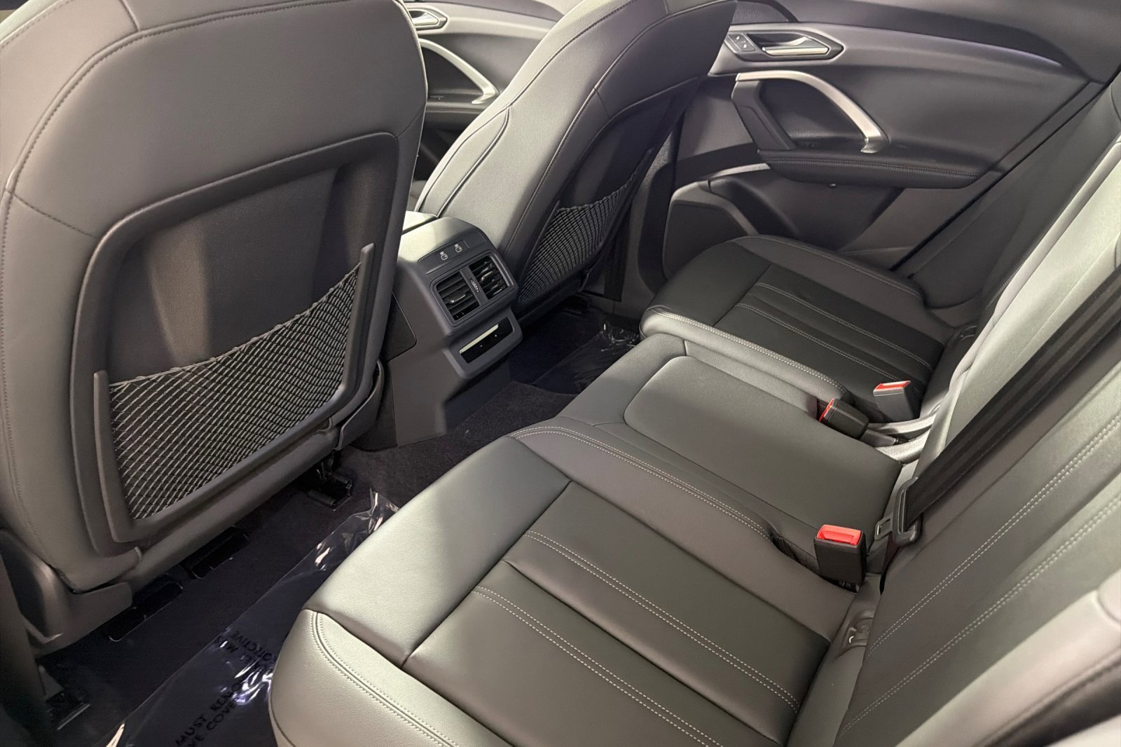 Used 2025 Audi Q5 Premium w/ Convenience Package image 11