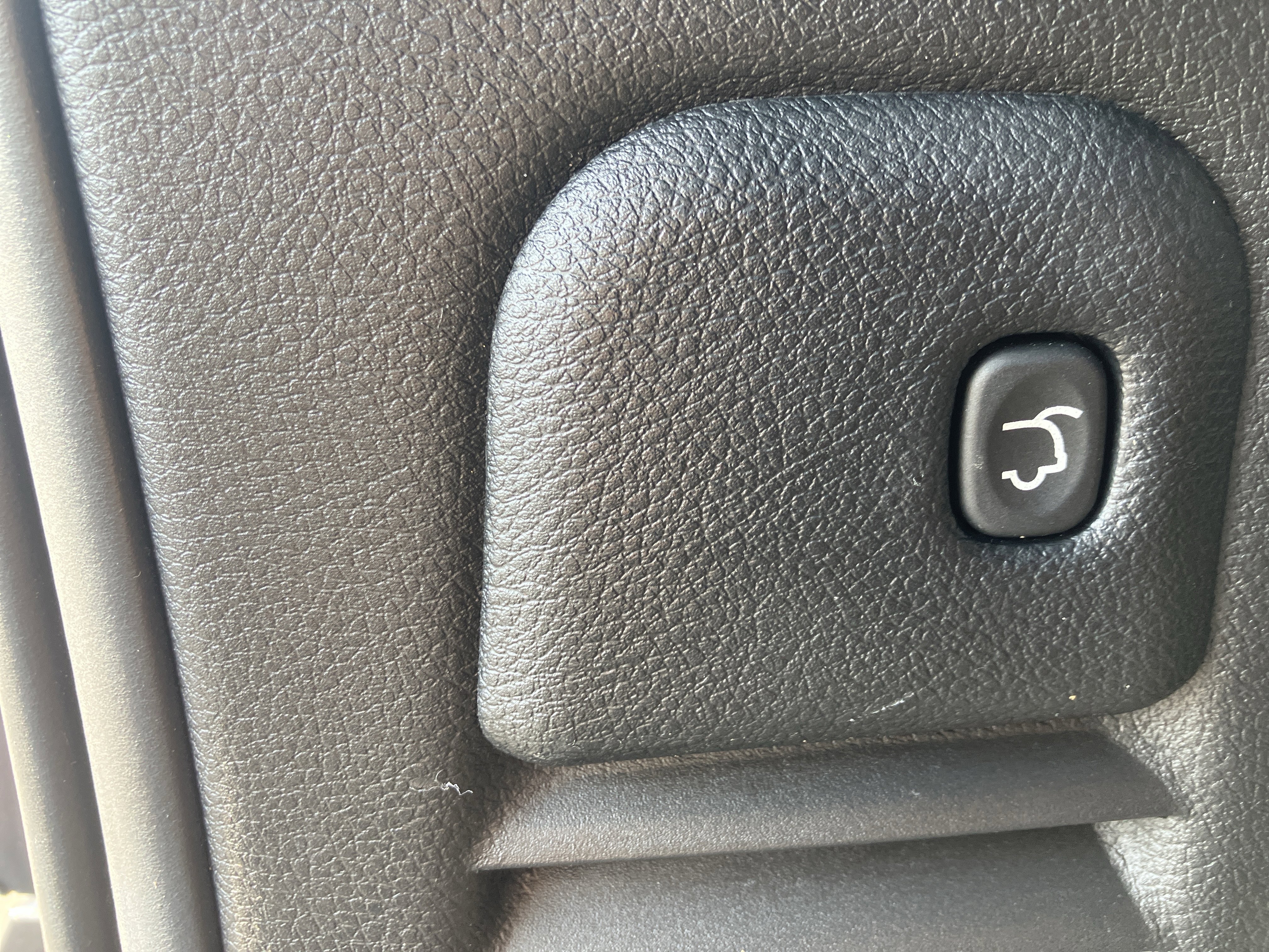 Used 2024 Dodge Durango GT AWD/4WD image 13