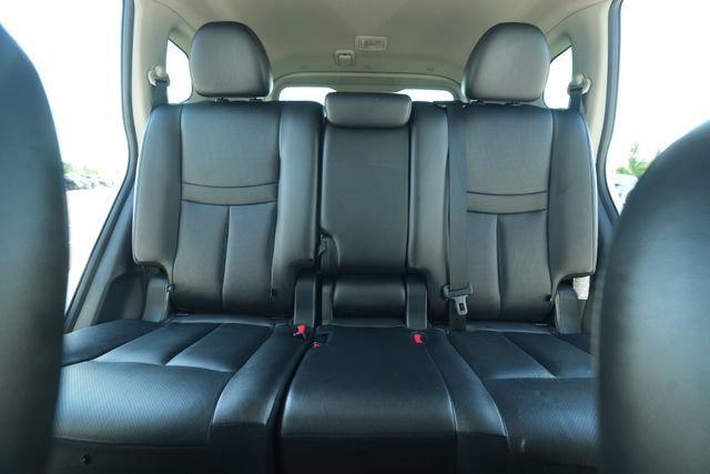 Used 2019 Nissan Rogue SL w/ Premium Package AWD/4WD image 37