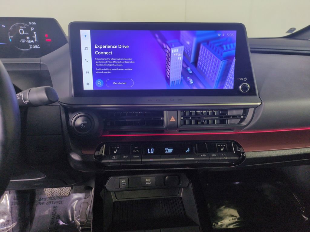 Used 2024 Toyota Prius Prime FWD image 21