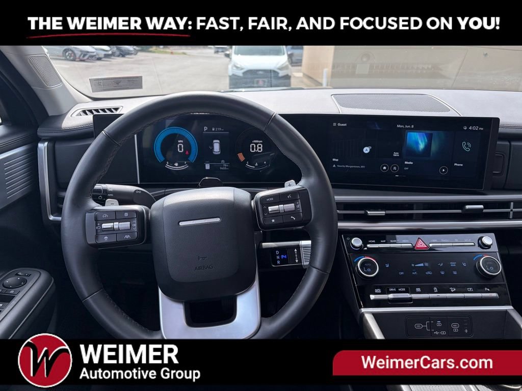 Used 2025 Hyundai Santa Fe XRT AWD/4WD image 16