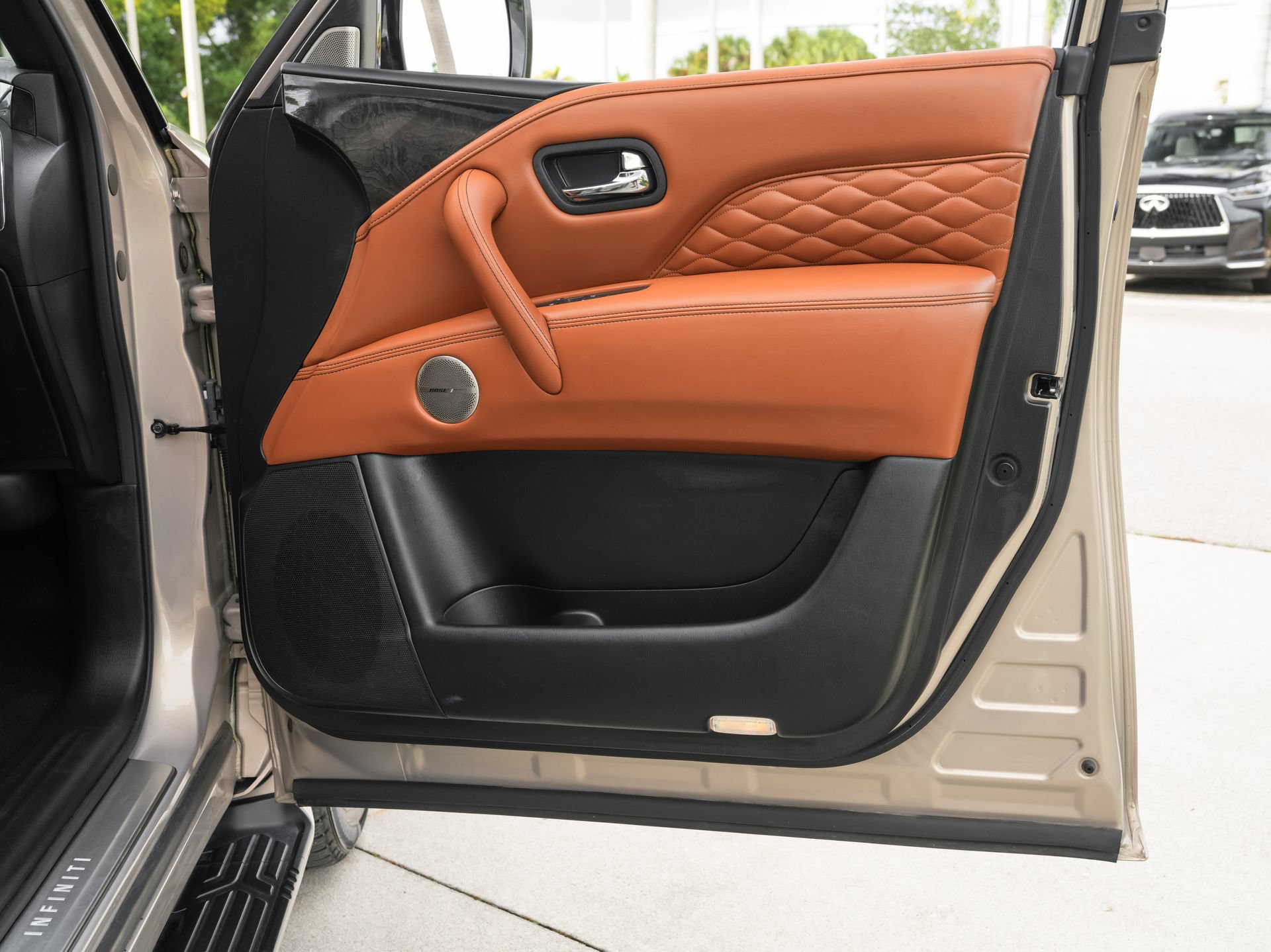 Used 2023 INFINITI QX80 Sensory w/ Cargo Package AWD/4WD image 25