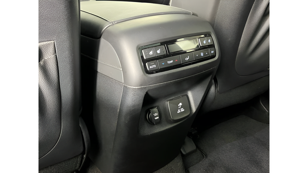 Used 2022 Hyundai Palisade Calligraphy w/ Cargo Package FWD image 28