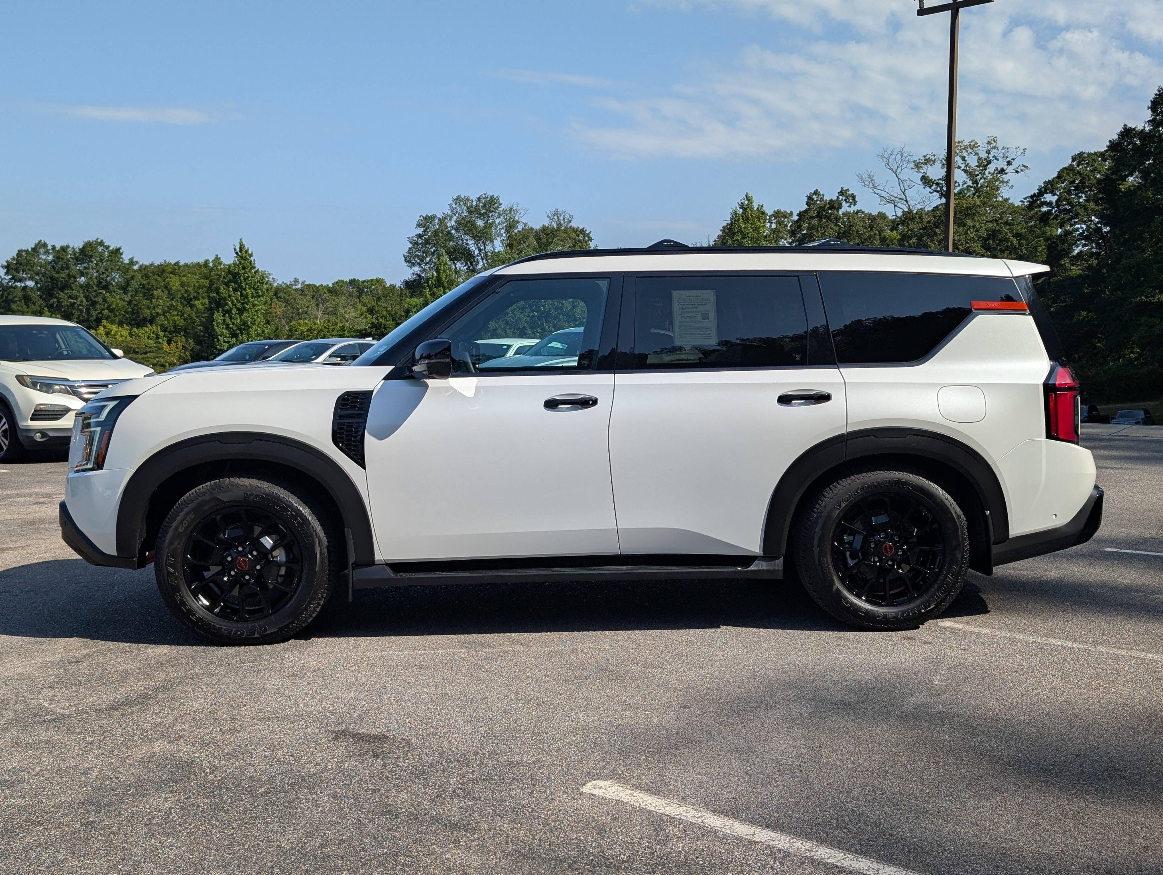 Used 2026 Nissan Armada PRO-4X w/ Captain's Chari Seat Package AWD/4WD image 6