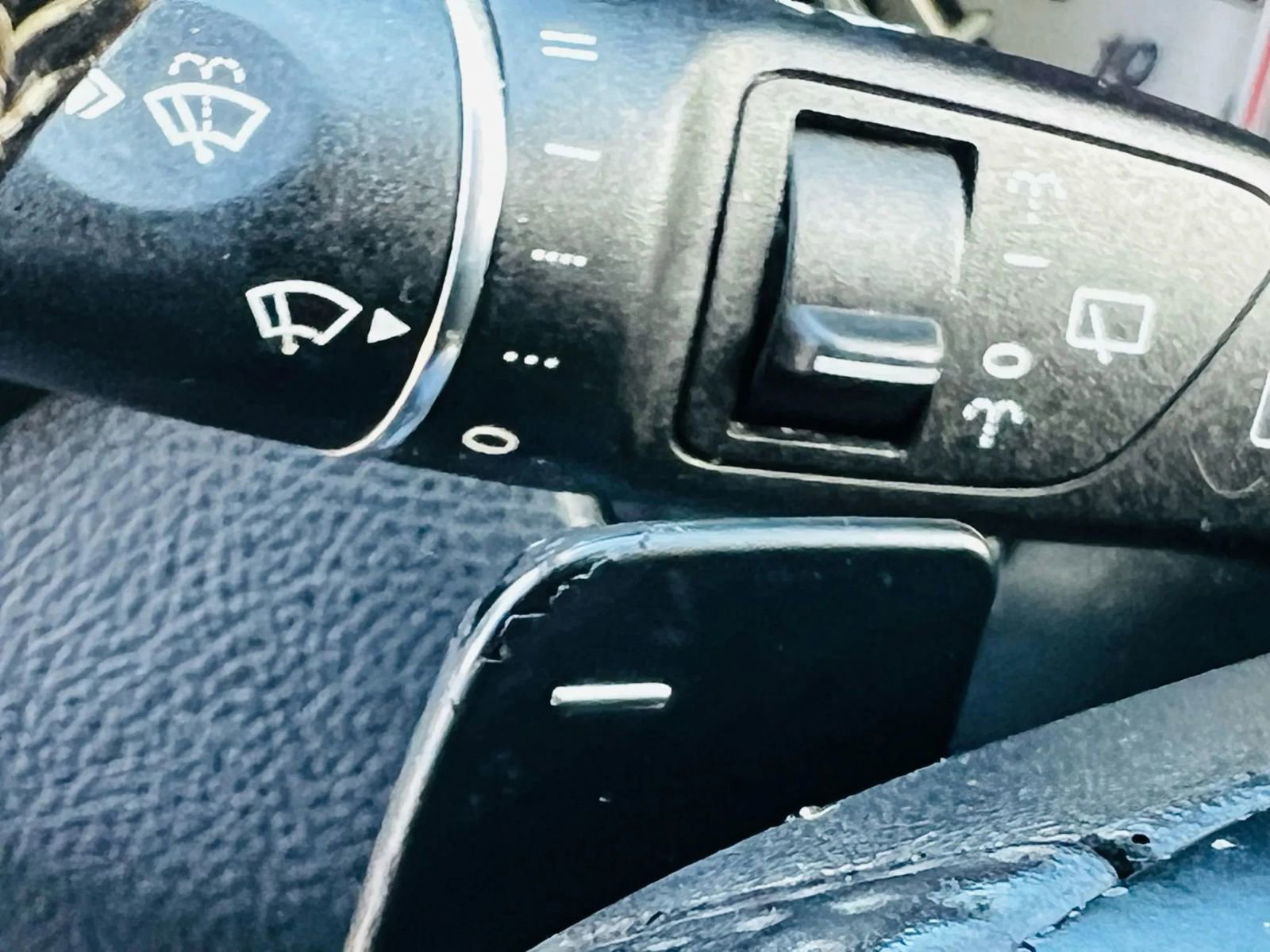 Used 2015 Mercedes-Benz GLA 250 GLA 250 Sport Utility 4D w/ Premium Package image 30