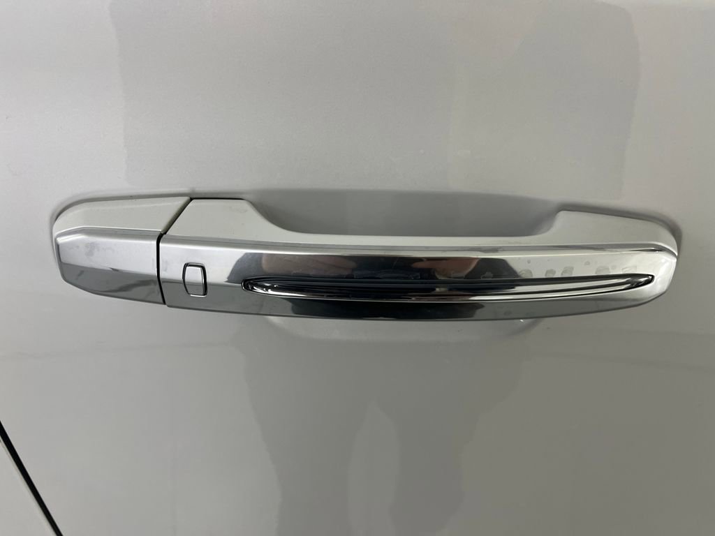 Used 2017 Cadillac Escalade Platinum image 52