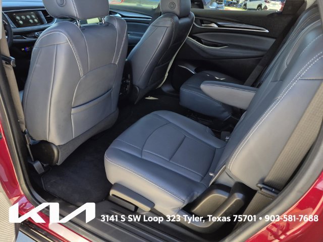 Used 2018 Buick Enclave Essence FWD image 24