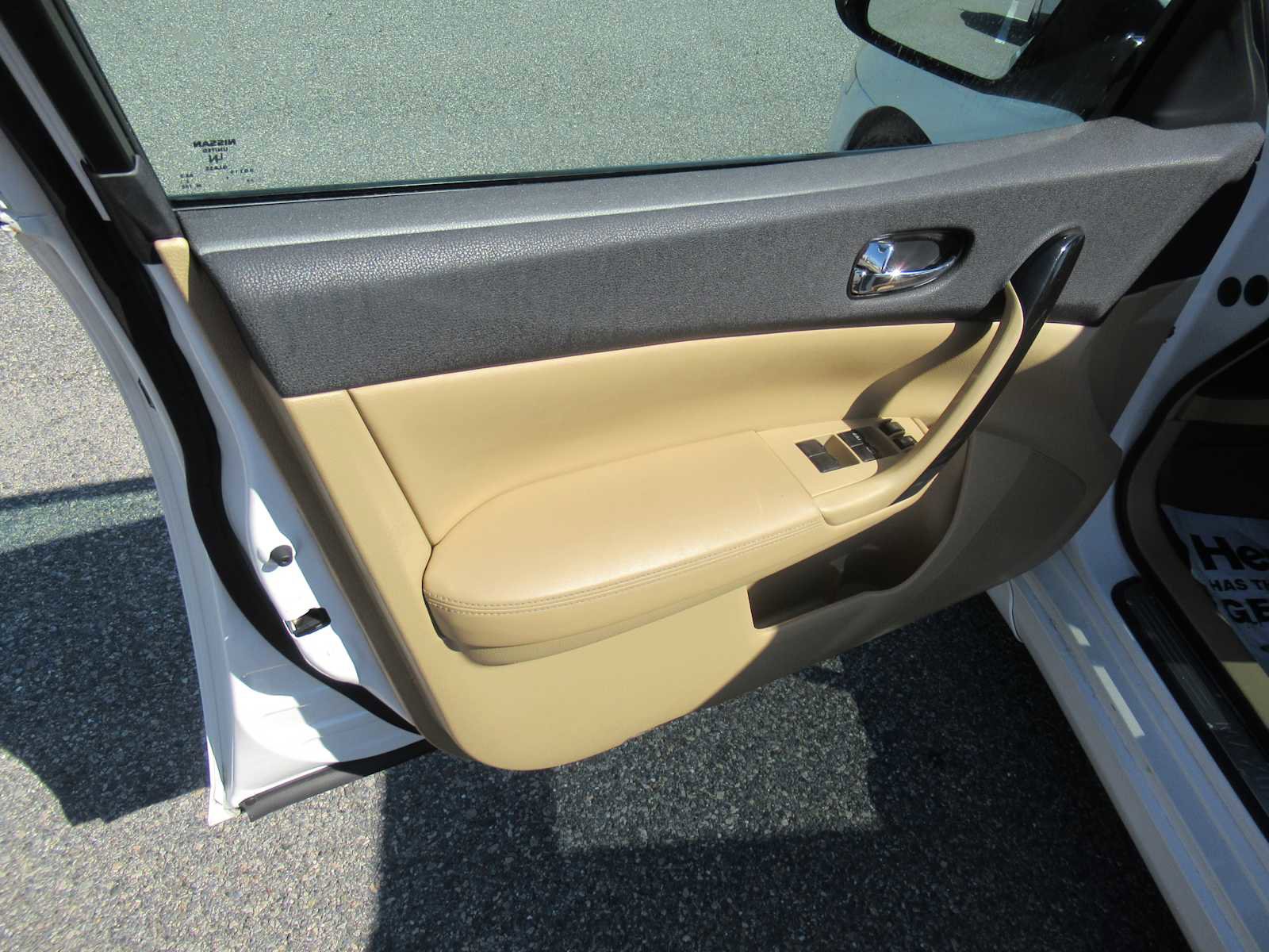 Used 2011 Nissan Maxima 3.5 SV w/ Monitor Pkg image 15