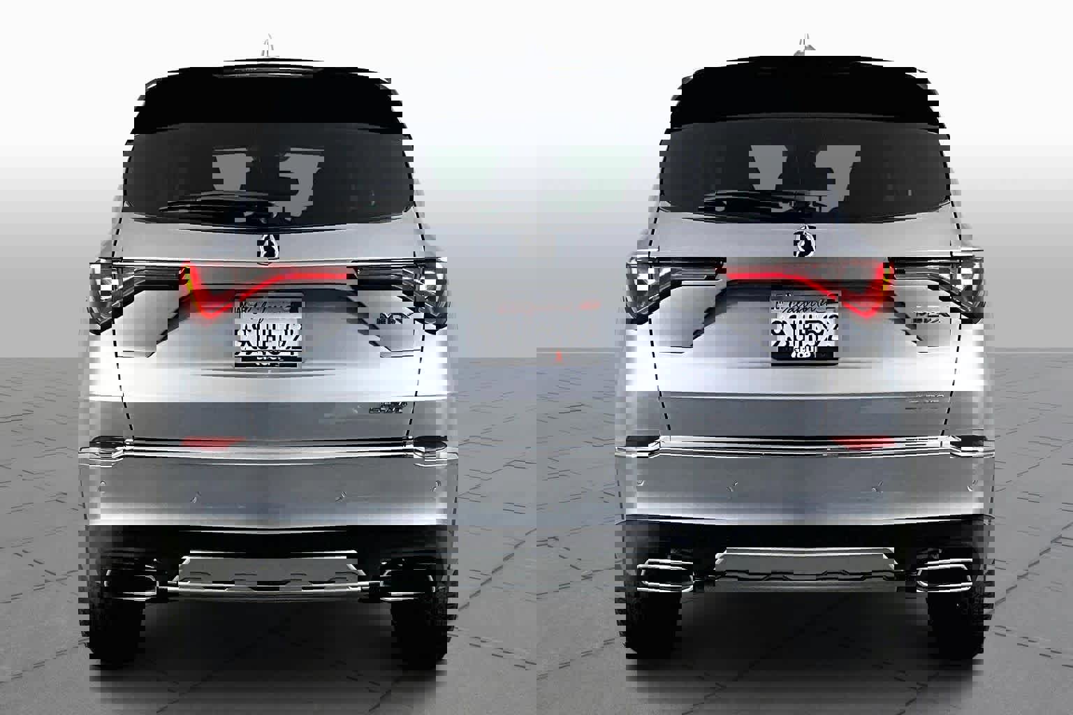 Used 2025 Acura MDX SH-AWD w/ Technology Package image 4