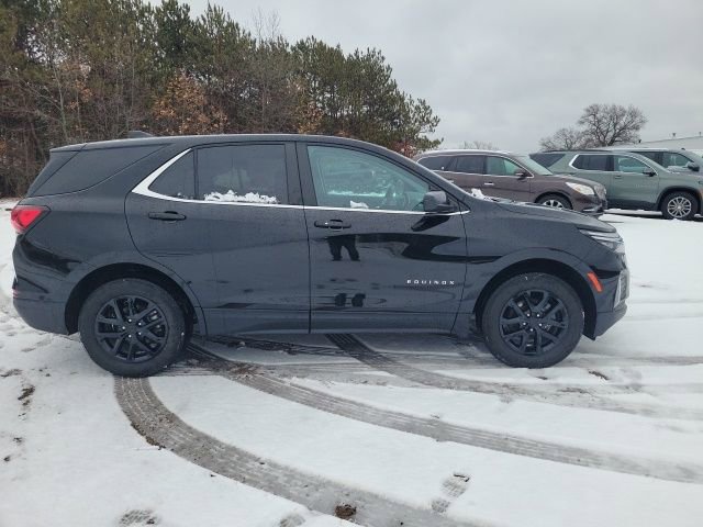 Certified 2023 Chevrolet Equinox LT w/ Driver Convenience Package image 4