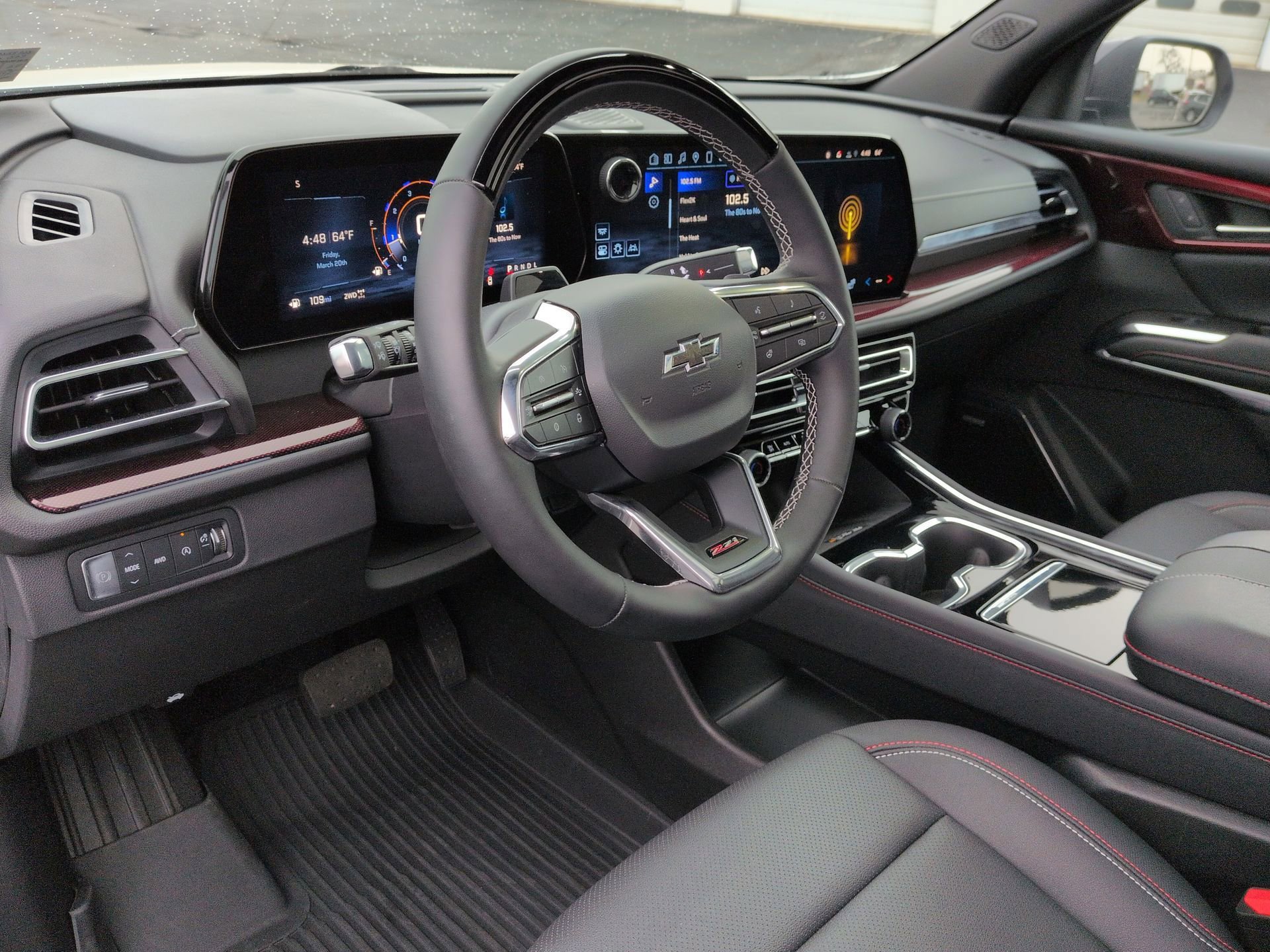 Certified 2025 Chevrolet Traverse Z71 w/ Enhanced Driving Package AWD/4WD image 10