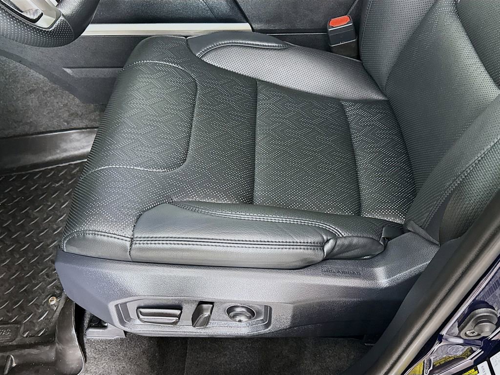 Used 2023 Toyota Tundra SR5 w/ SR5 Premium Package image 12