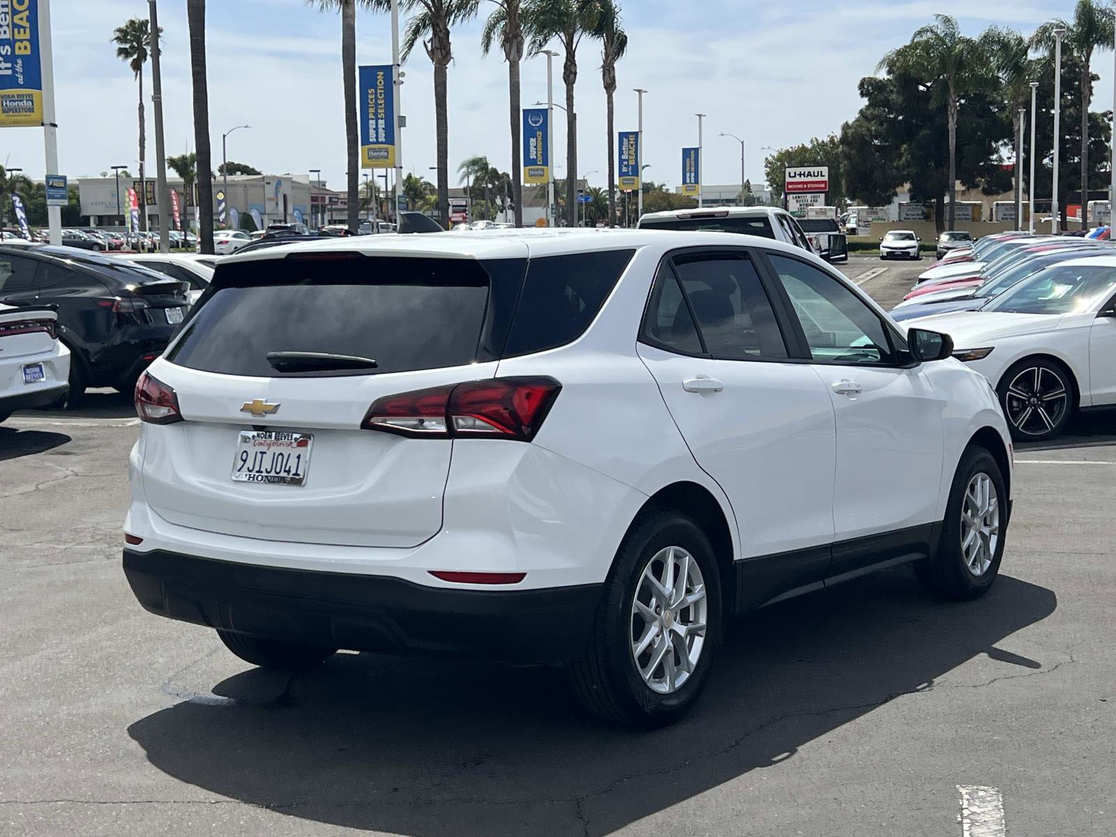 Used 2023 Chevrolet Equinox LS w/ LS Convenience Package FWD image 25
