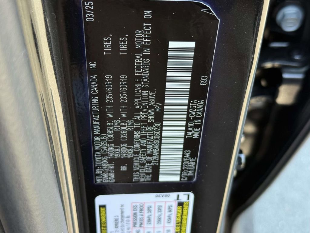 Used 2025 Lexus RX 350 FWD w/ Accessory Package image 31