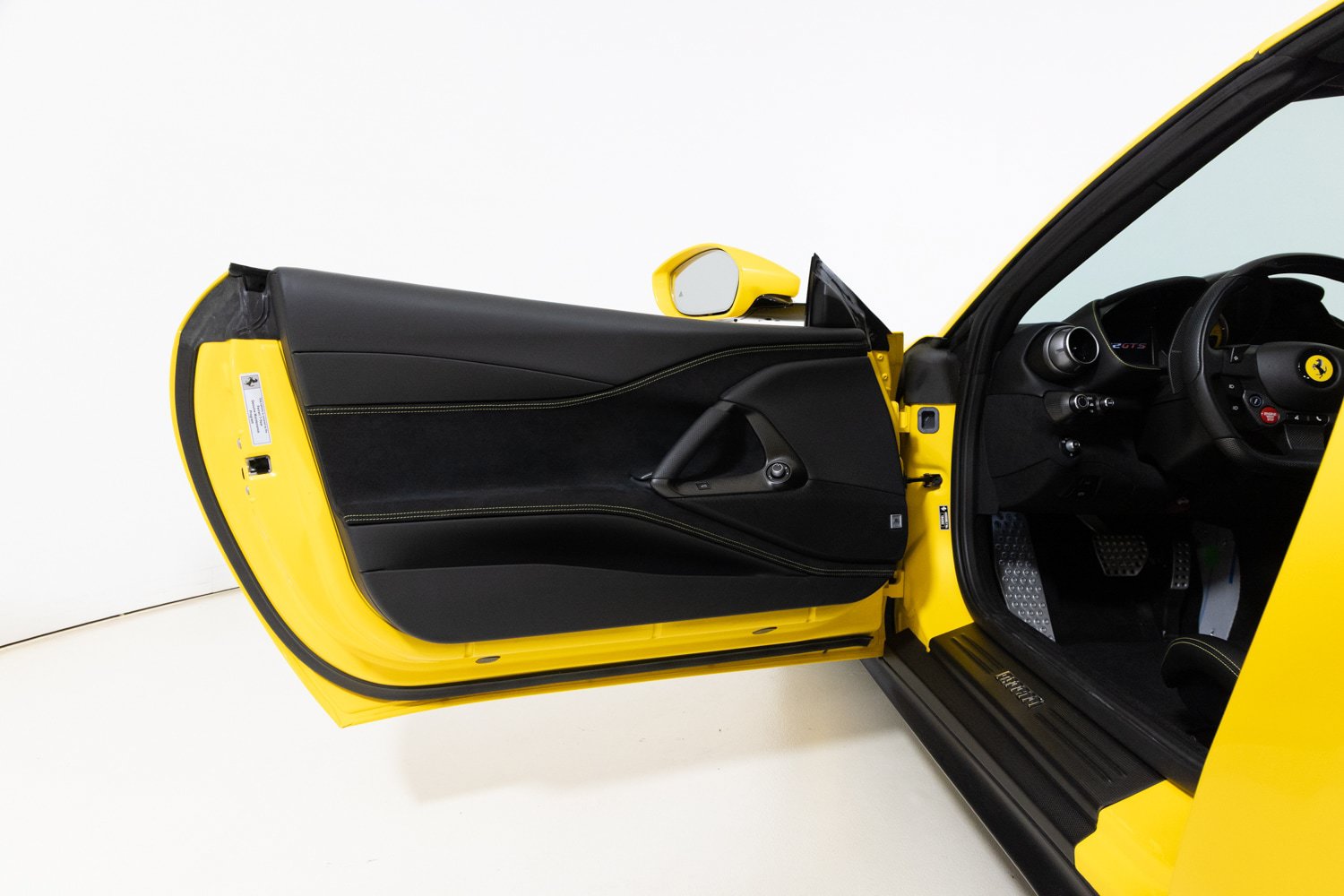 Certified 2021 Ferrari 812 GTS RWD image 15