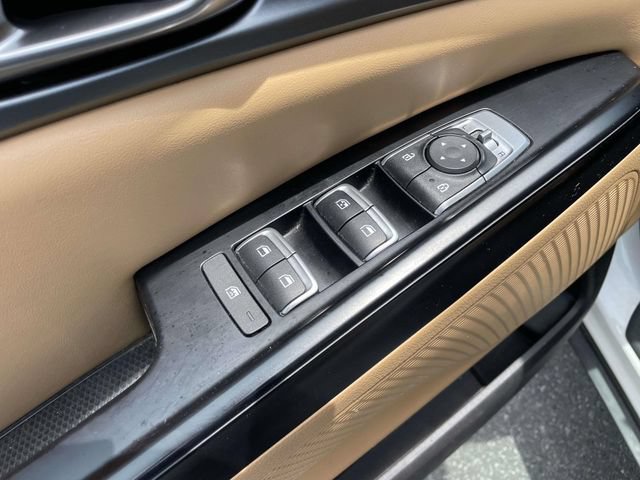 Certified 2024 Kia Carnival LX FWD image 18
