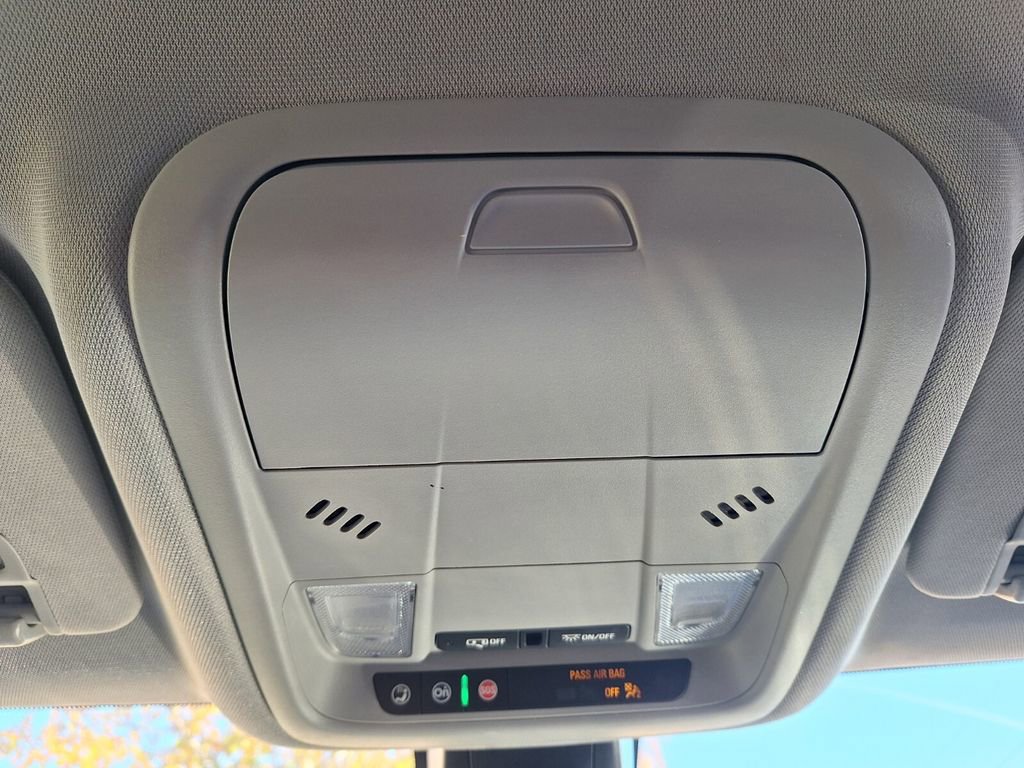 Used 2023 Chevrolet Blazer LT image 17