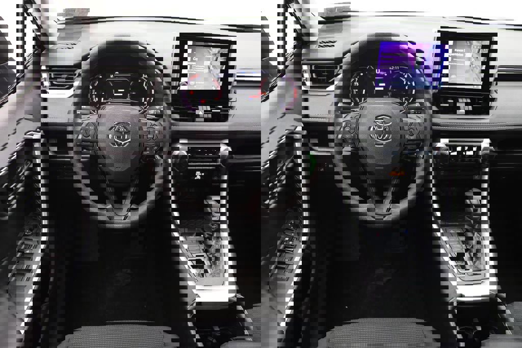 Used 2024 Toyota RAV4 LE image 12