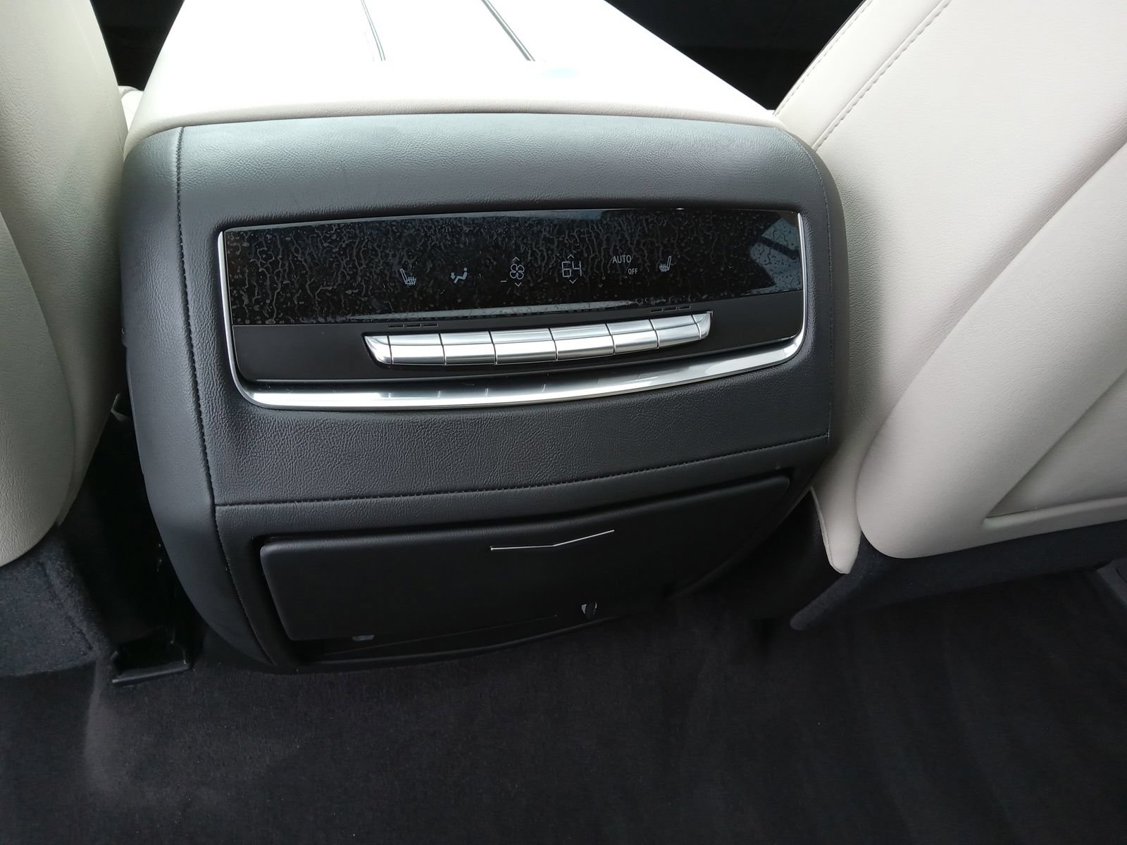 Used 2023 Cadillac Escalade Sport w/ Touring Package AWD/4WD image 27