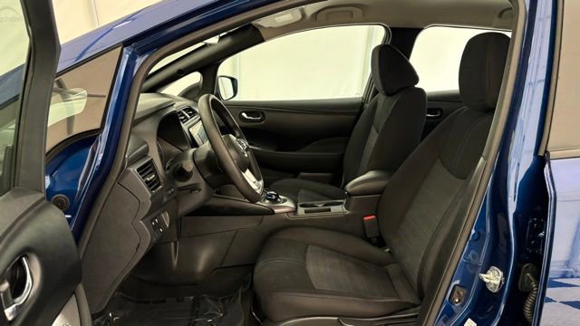 Used 2022 Nissan Leaf S image 11