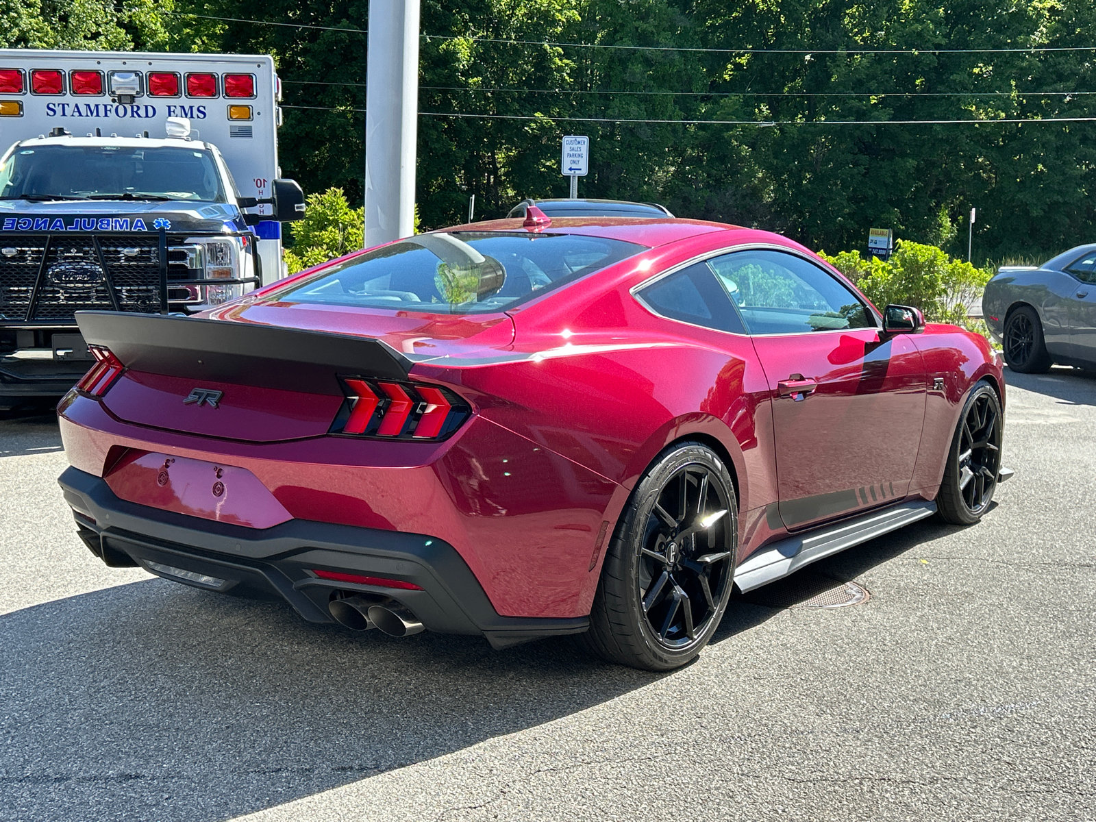 New 2026 Ford Mustang GT Premium w/ GT Performance Package RWD image 2