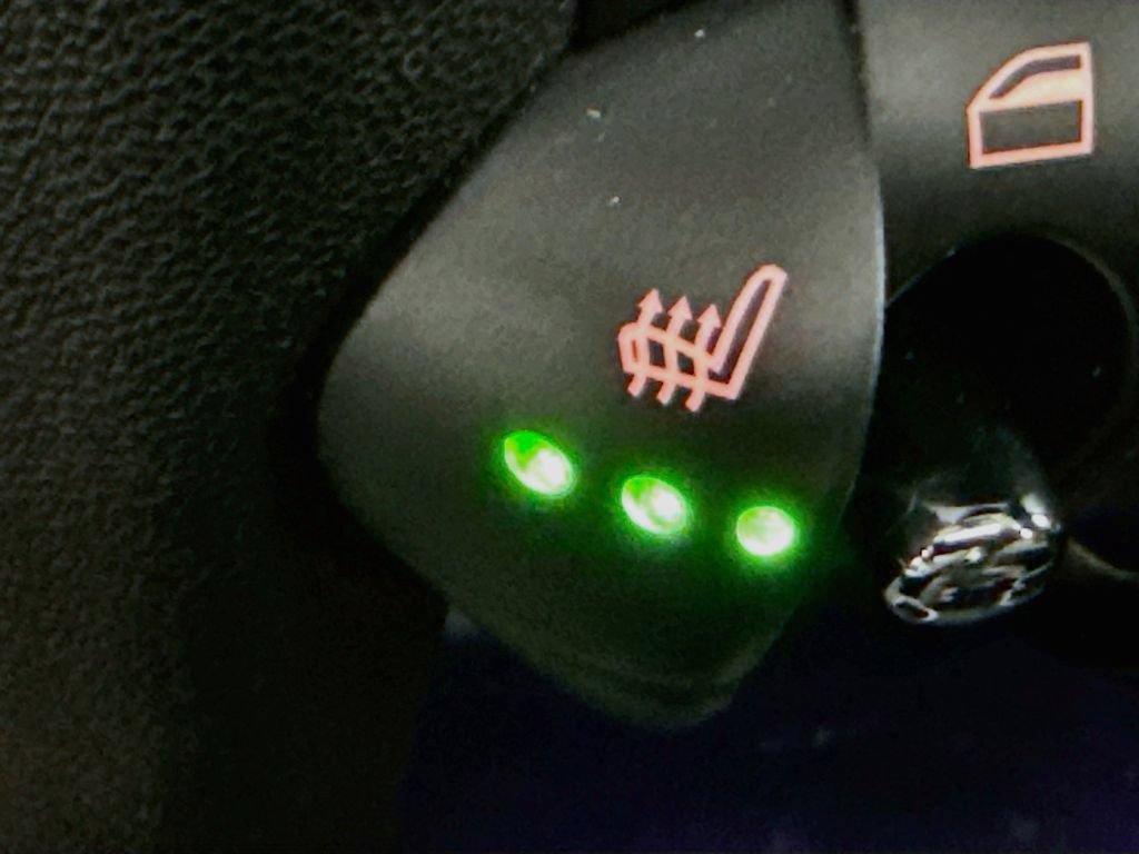 Used 2012 MINI Cooper Hardtop FWD image 17