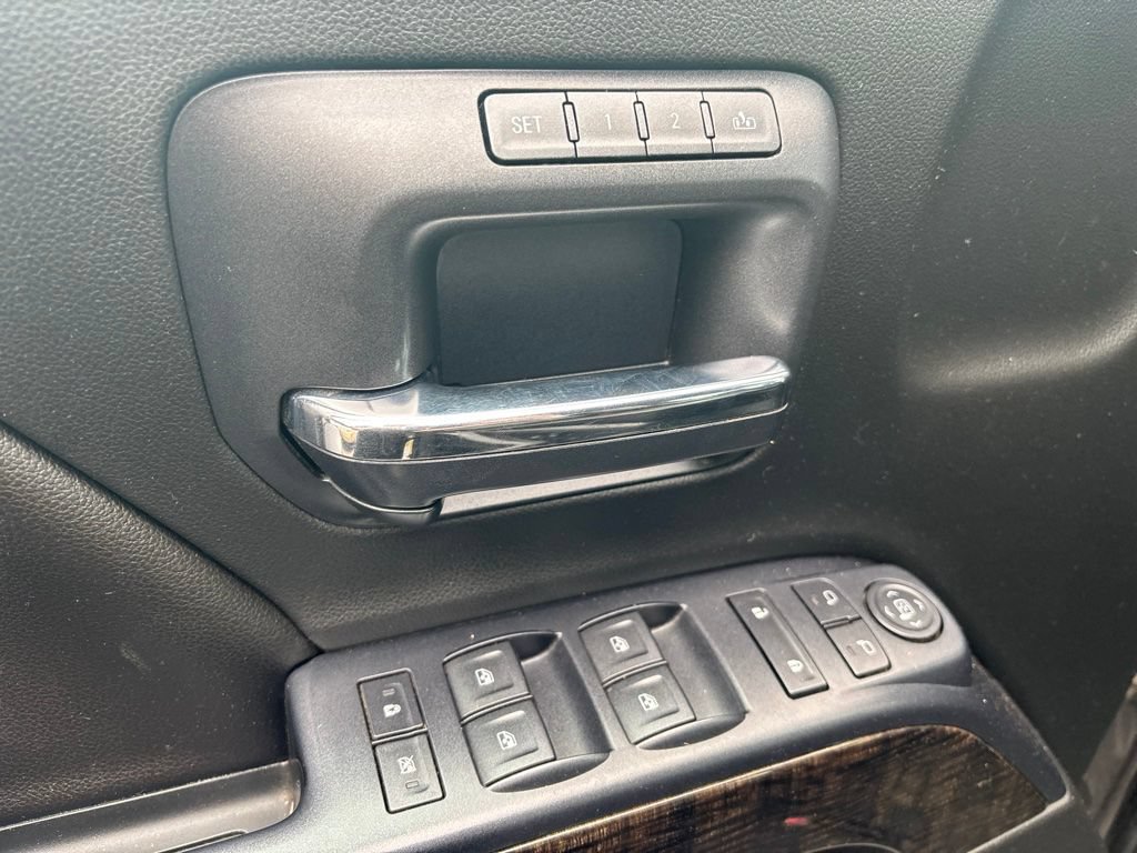 Used 2015 GMC Sierra 3500 Denali w/ Duramax Plus Package AWD/4WD image 11