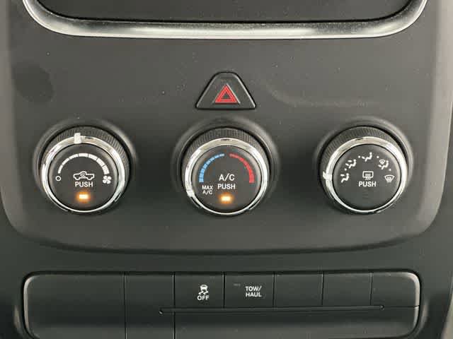 Used 2019 RAM 1500 Classic SLT RWD image 12