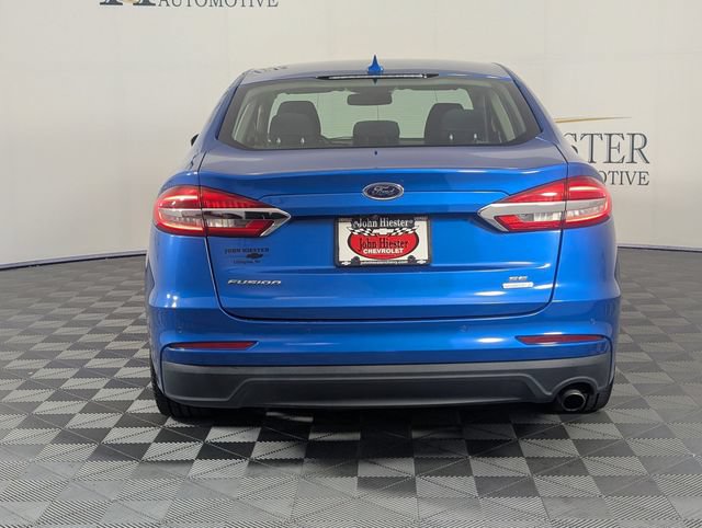Used 2019 Ford Fusion SE FWD image 6