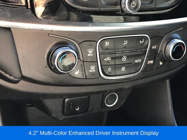 Used 2023 Chevrolet Traverse LT FWD image 10
