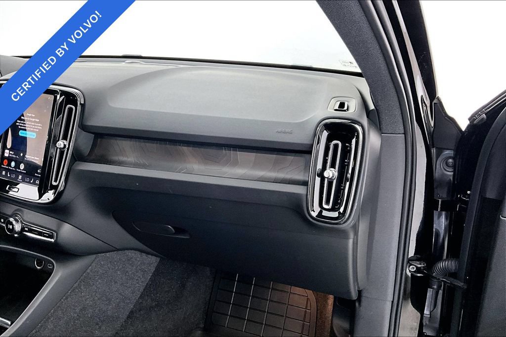 Certified 2023 Volvo C40 Recharge Core w/ Protection Package Premier AWD/4WD image 19