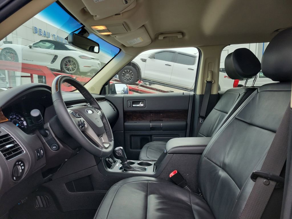 Used 2019 Ford Flex Limited image 16