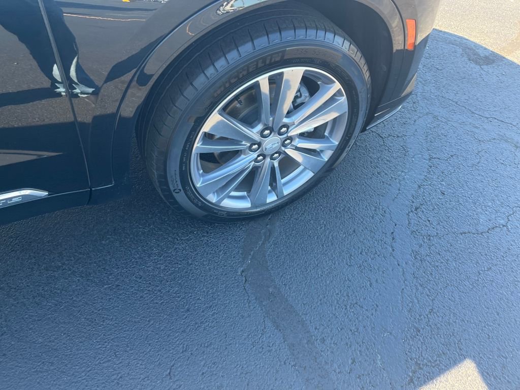 Used 2024 Cadillac XT6 Premium Luxury image 32
