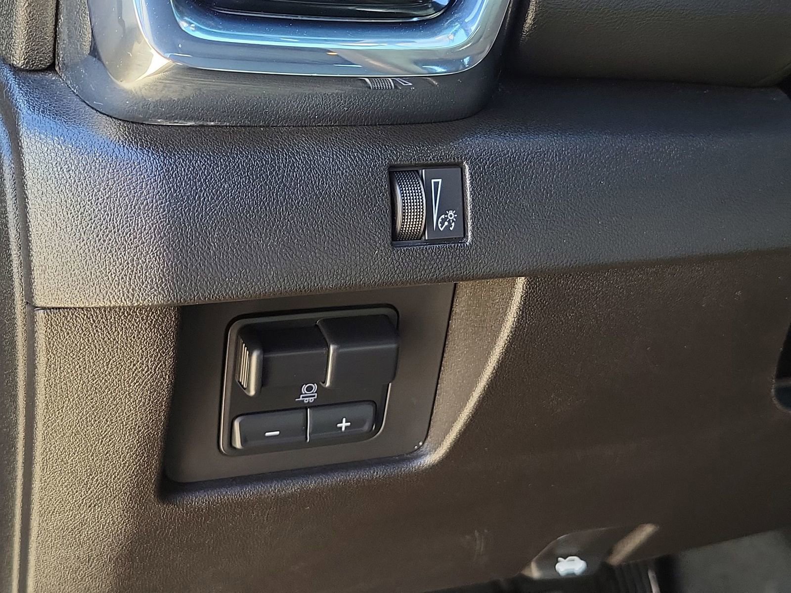 Certified 2023 GMC Canyon Elevation w/ Elevation Premium Package image 17