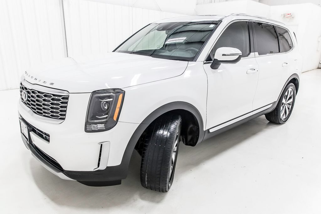 Used 2020 Kia Telluride EX w/ EX Premium Package FWD image 2