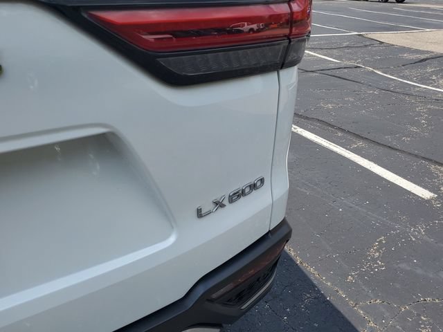 Used 2024 Lexus LX 600 F Sport AWD/4WD image 8