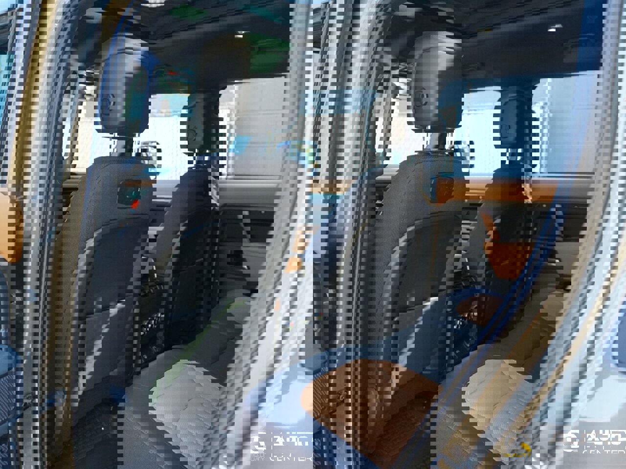 Used 2021 Land Rover Defender 110 X image 34