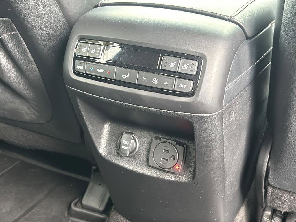 Used 2022 Hyundai Palisade Limited w/ Winter Package AWD/4WD image 43