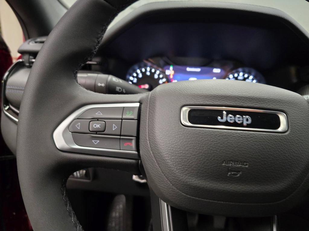 New 2026 Jeep Compass Latitude AWD/4WD image 18