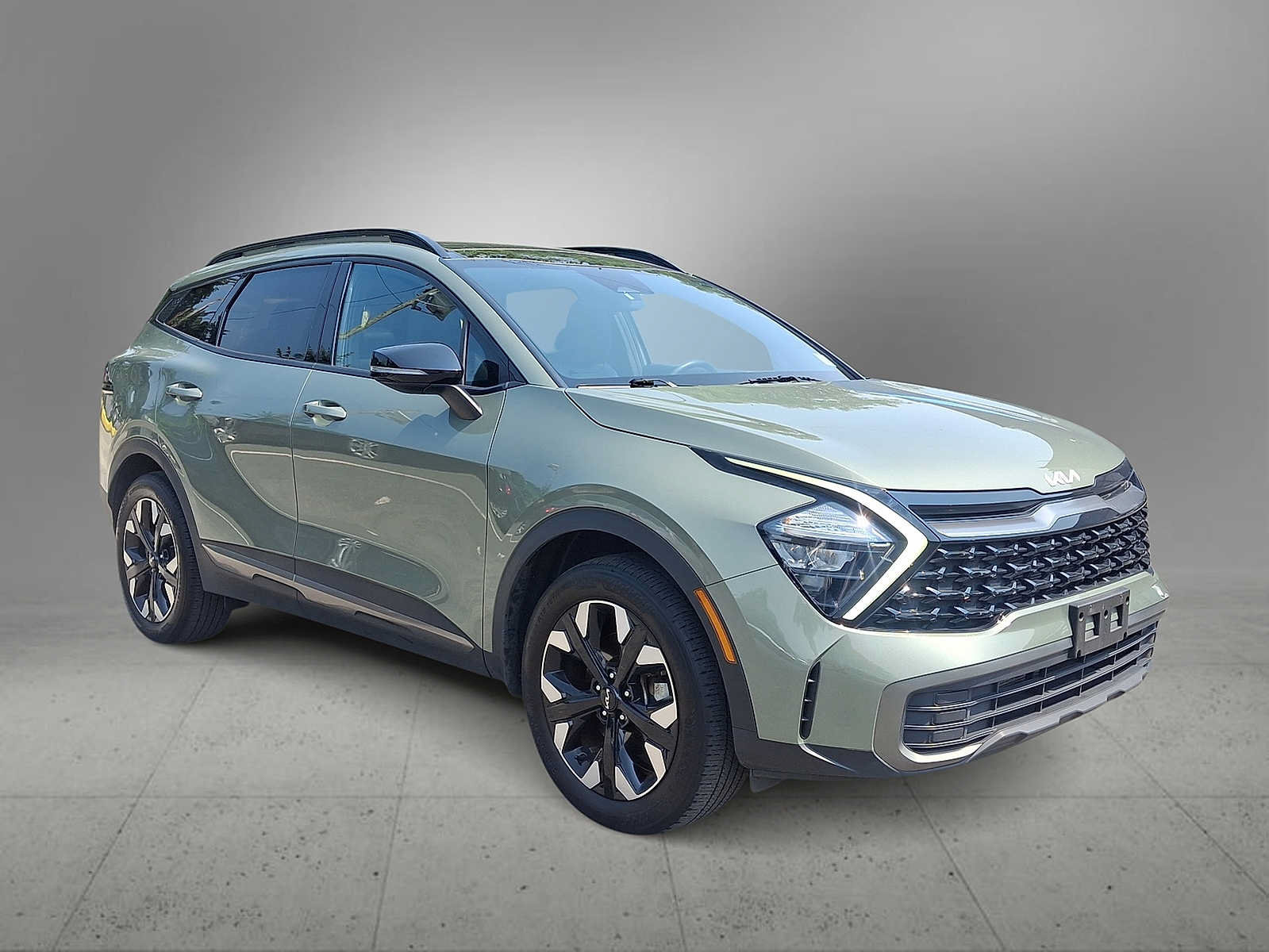 Used 2023 Kia Sportage X-Line w/ X-Line Premium Package AWD/4WD image 2