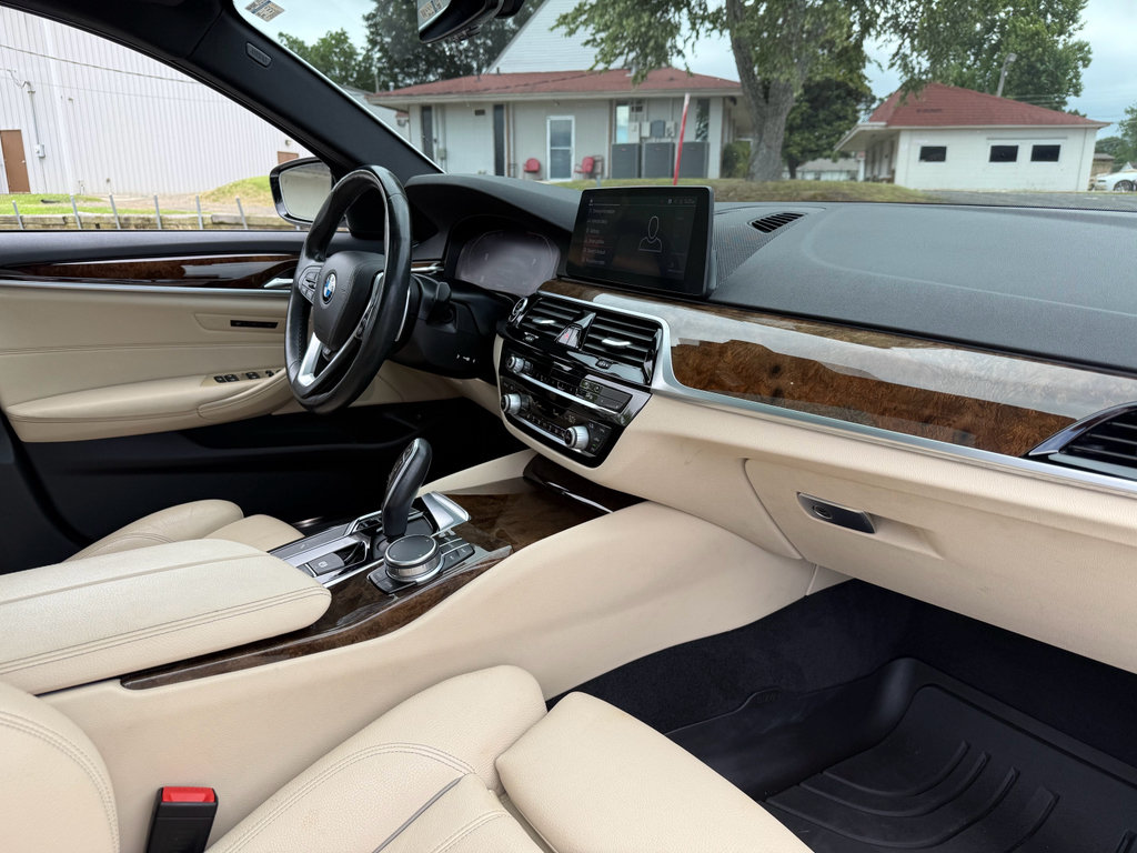 Used 2020 BMW 540i xDrive AWD/4WD image 22