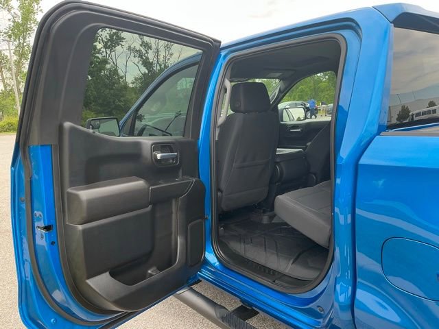 Used 2023 Chevrolet Silverado 1500 Custom AWD/4WD image 17