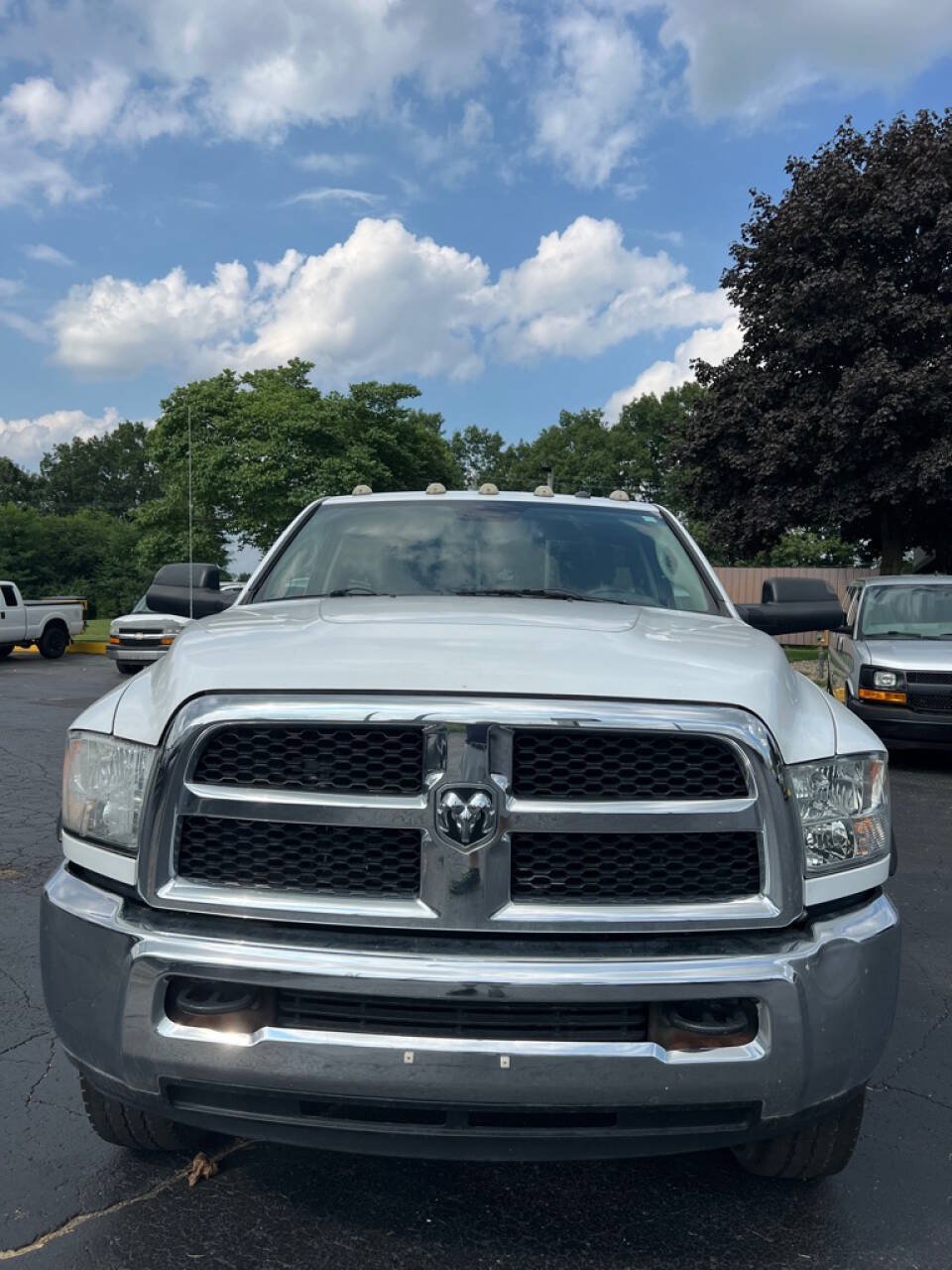 Used 2016 RAM 2500 Tradesman w/ Chrome Appearance Group AWD/4WD image 4