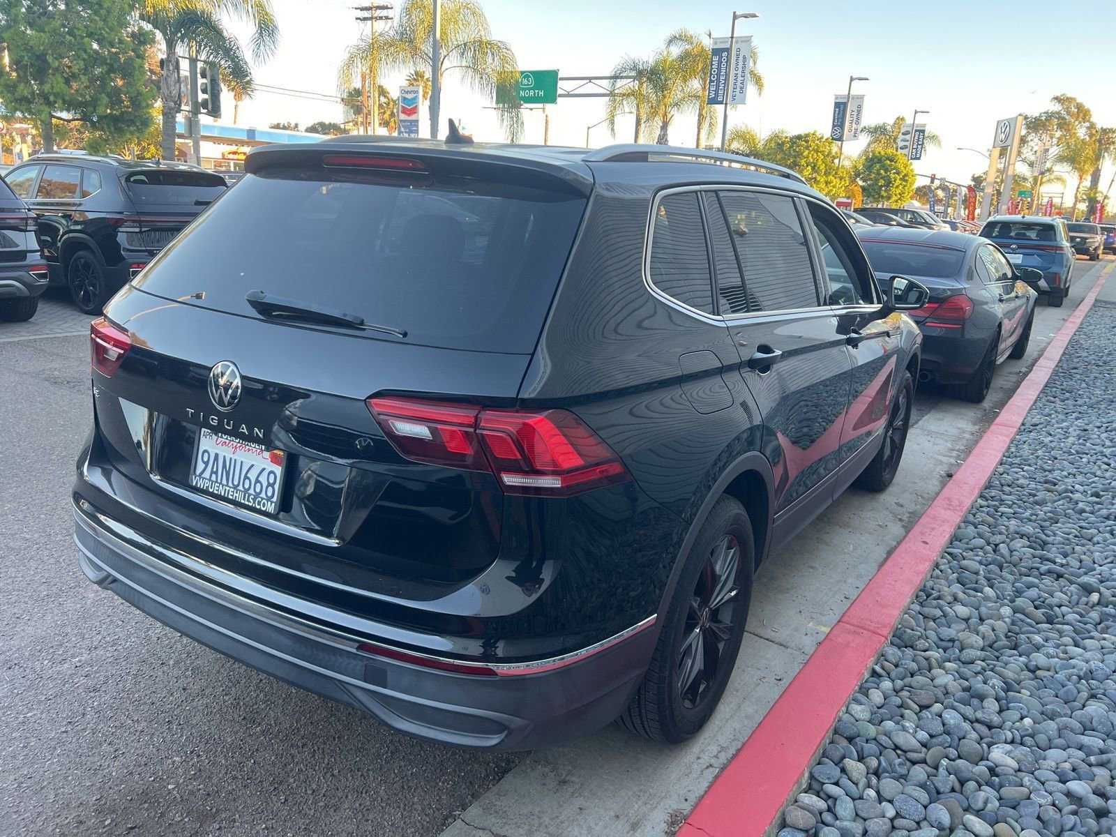 Used 2022 Volkswagen Tiguan SE image 5